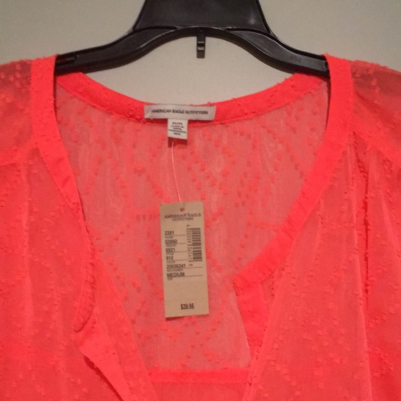 Still has tags American Eagle Tank - Picture 2 of 2